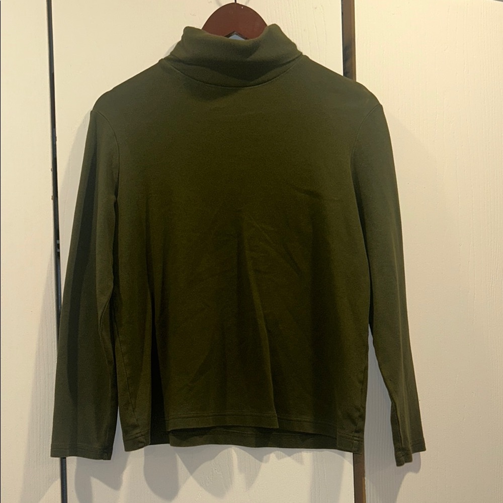 Croft & Barrow Olive Green Turtleneck Long Sleeve Top